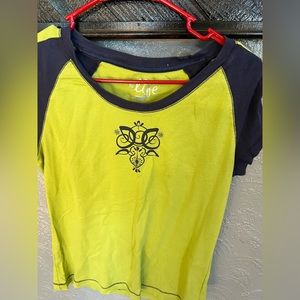 Made for life t-shirt size M